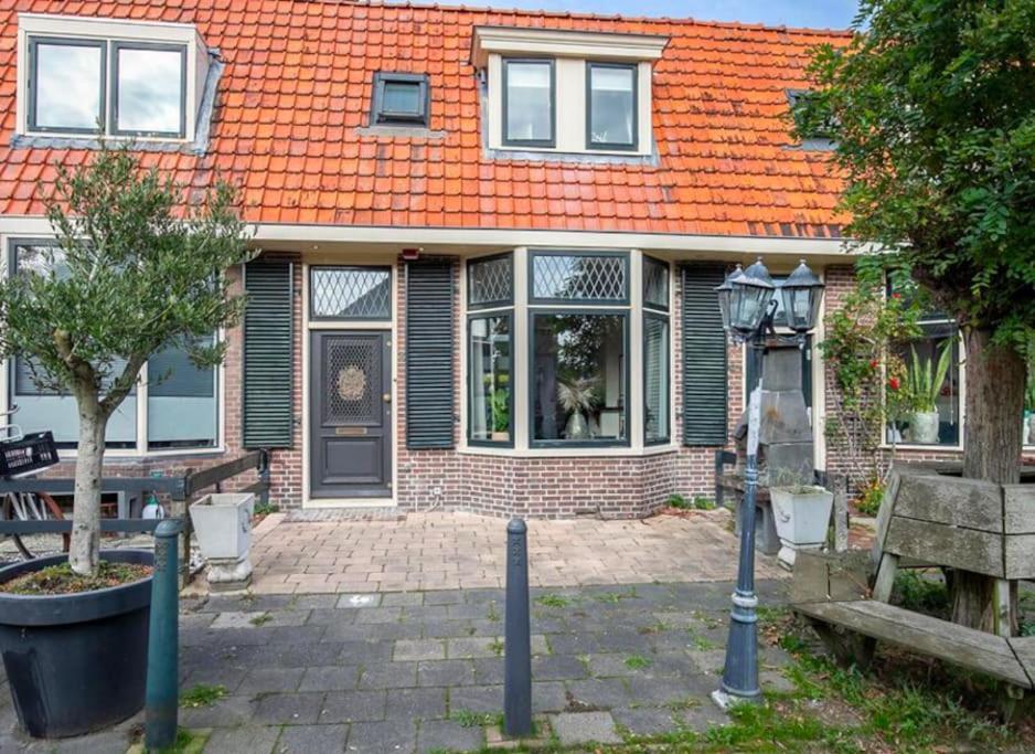 Een Heerlijke Woning Op Loopafstand Van Centrum! 레바르덴 외부 사진